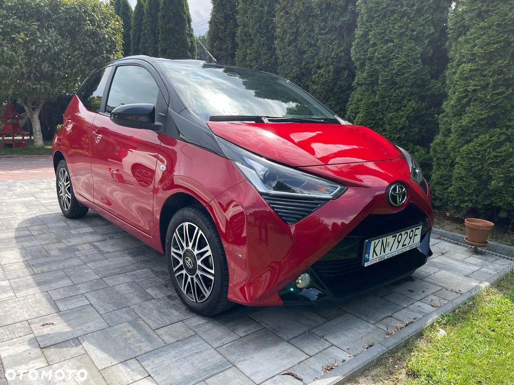 Toyota Aygo 1.0 VVT-i Color Edition - 1