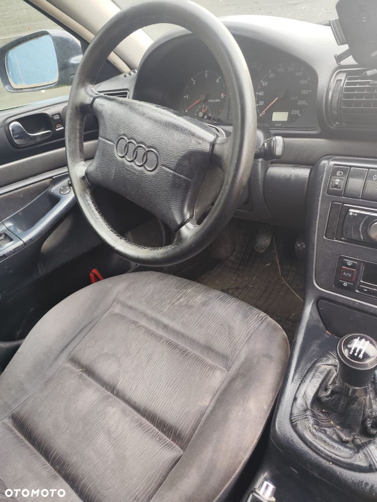 Audi A4 Avant - 5