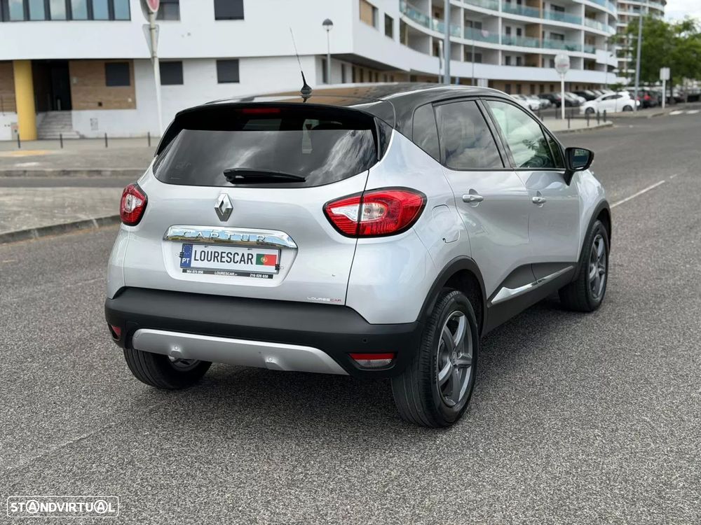 Renault Captur 1.2 TCe Exclusive EDC - 38