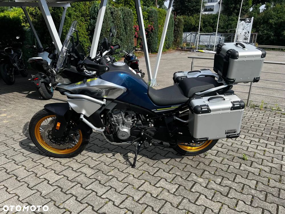 CFMoto 800MT Touring - 10