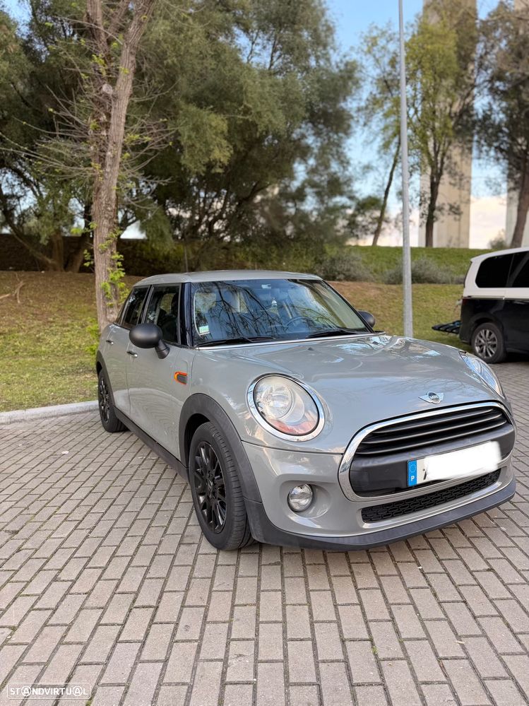 MINI 5 Portas One D - 4