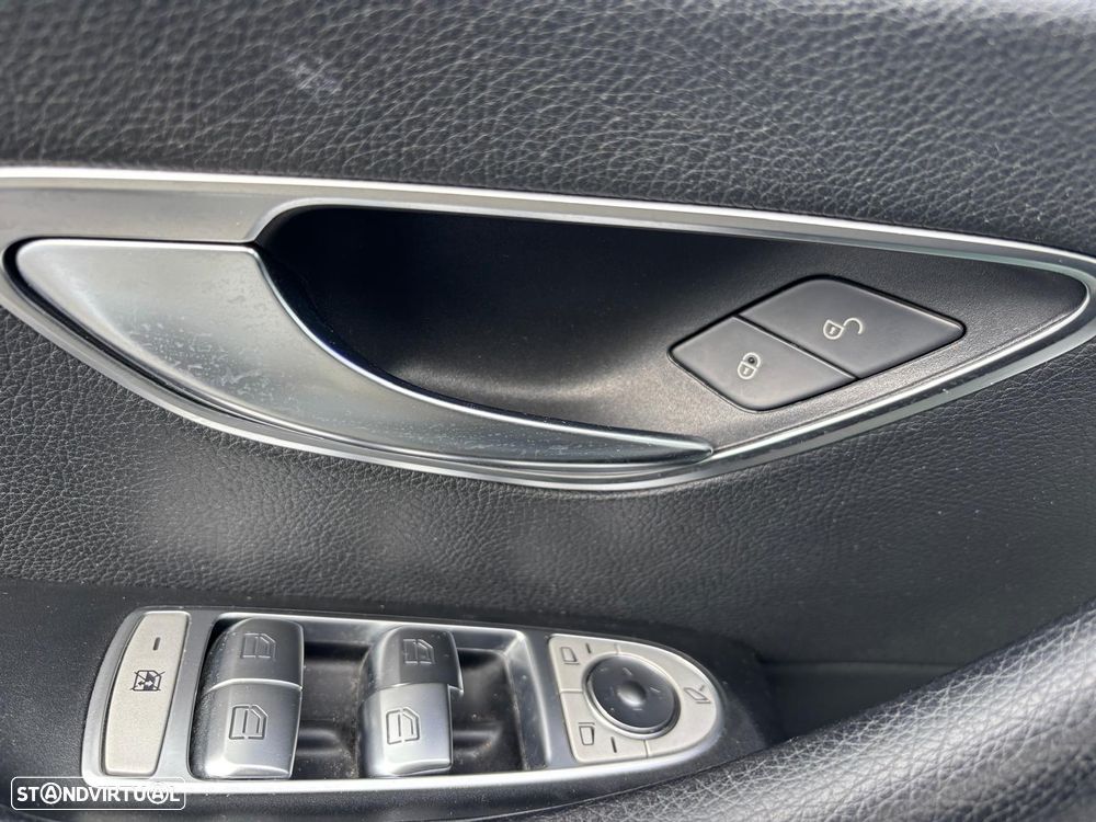 Mercedes-Benz E 220 d Avantgarde - 39