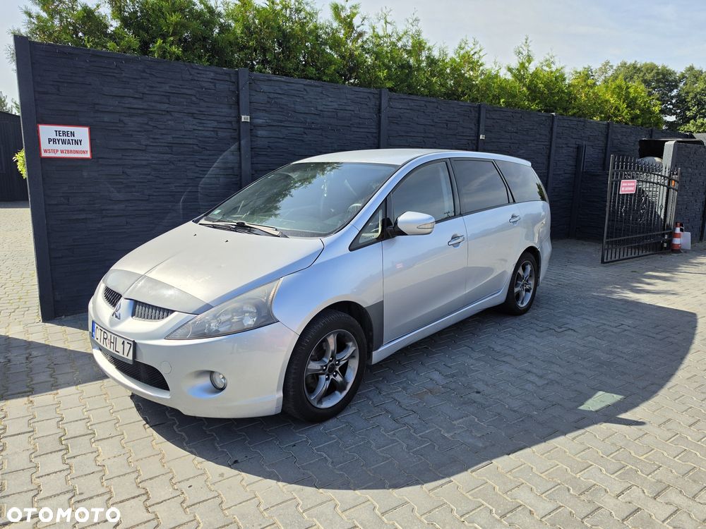 Mitsubishi Grandis - 1