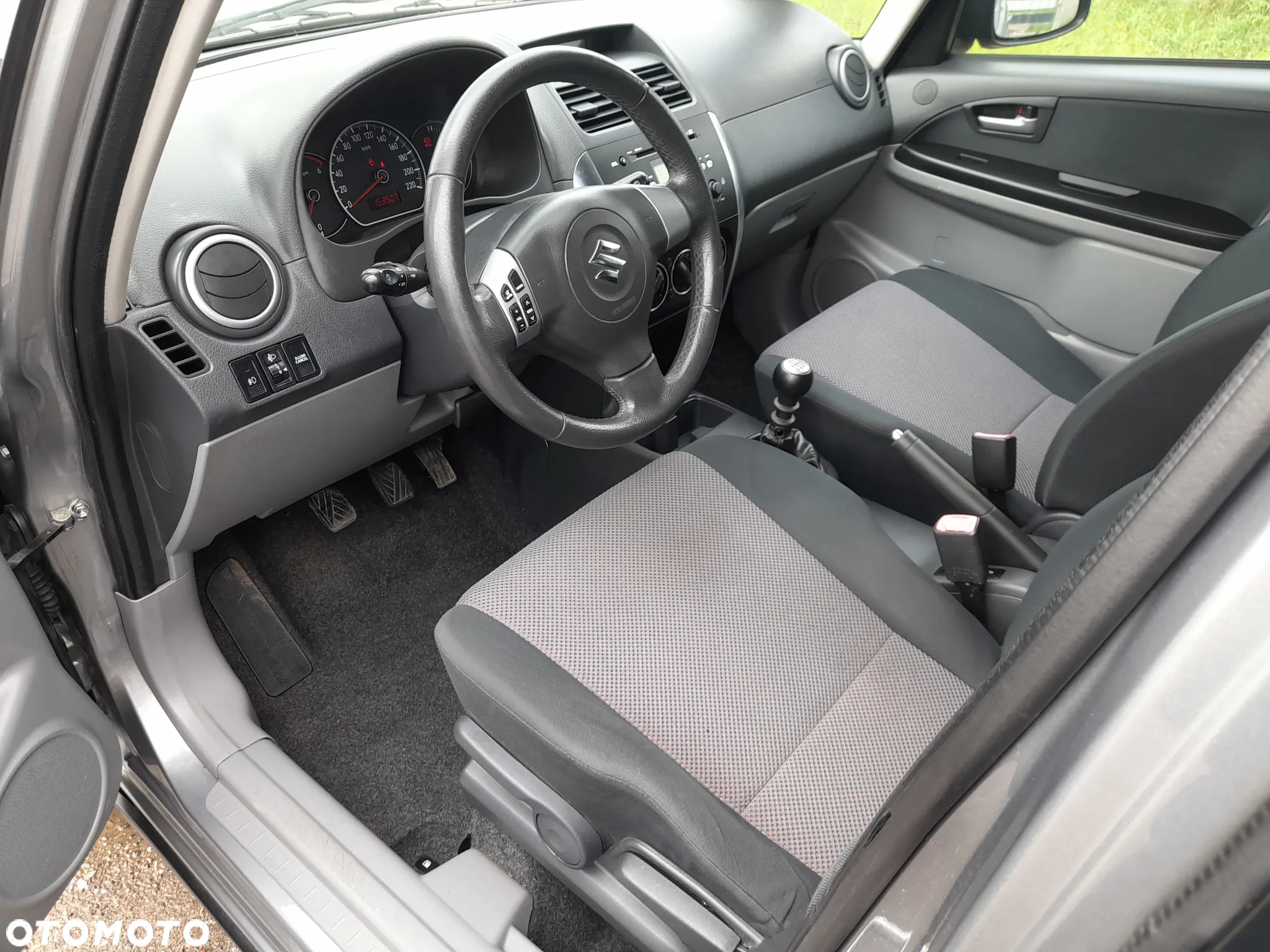 Suzuki SX4 1.9 DDiS DPF 4x4 Comfort - 13