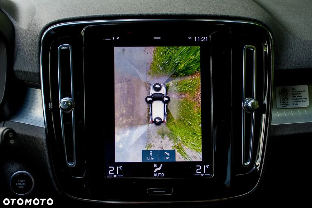 Volvo XC 40 T3 Momentum Pro - 21