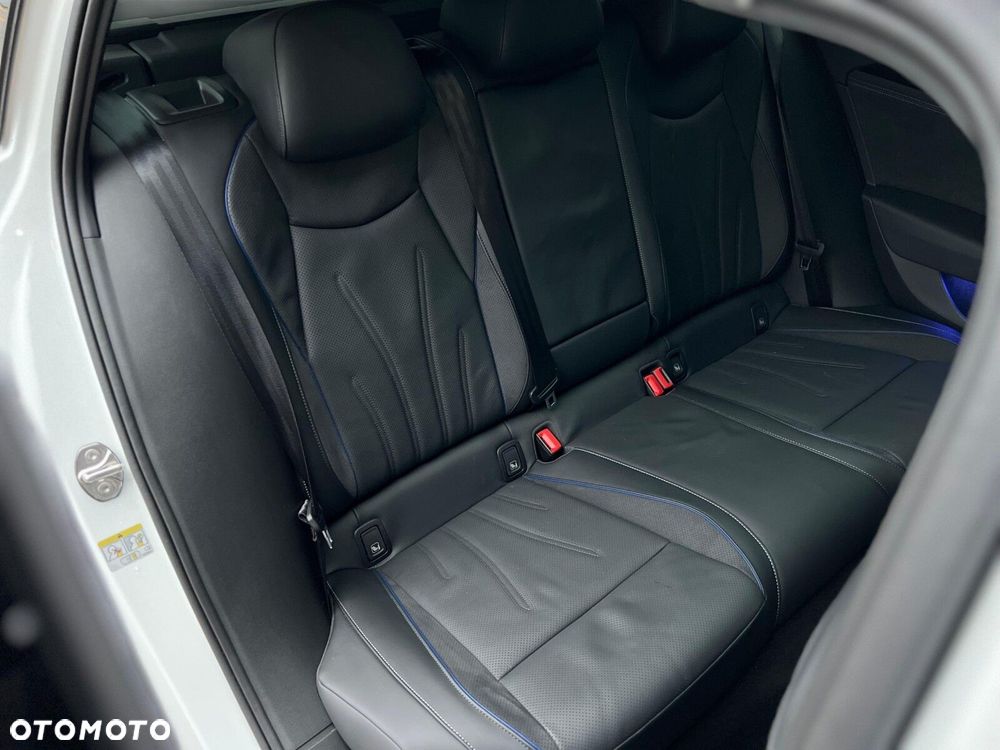 Volkswagen Passat Variant - 21