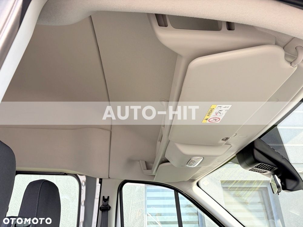Ford Transit - 24