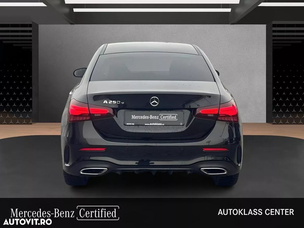 Mercedes-Benz A 250 e Sedan Aut. - 5