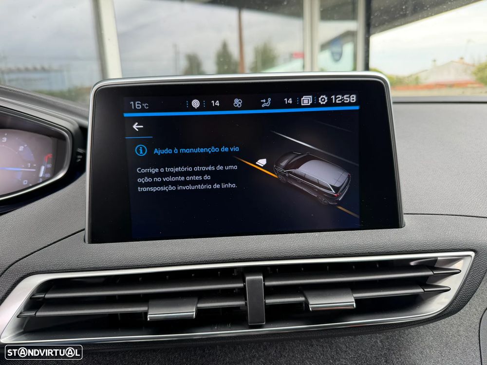 Peugeot 5008 1.5 BlueHDi Allure EAT8 - 31