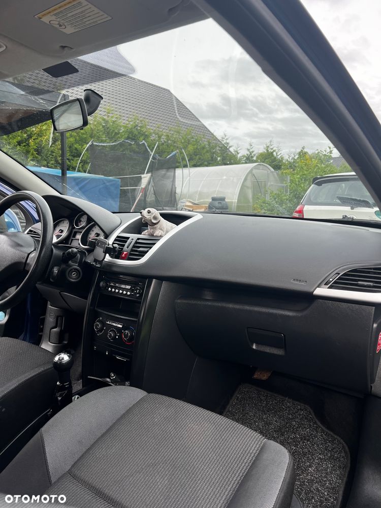Peugeot 207 - 9
