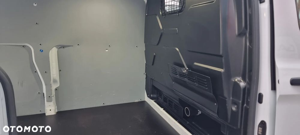 Ford Transit Custom - 12