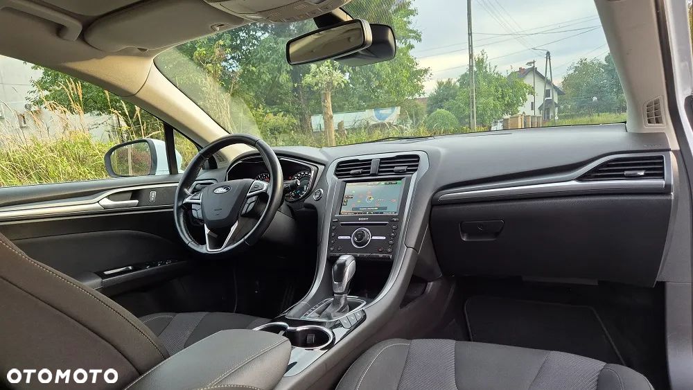 Ford Mondeo 2.0 TDCi Titanium PowerShift - 4
