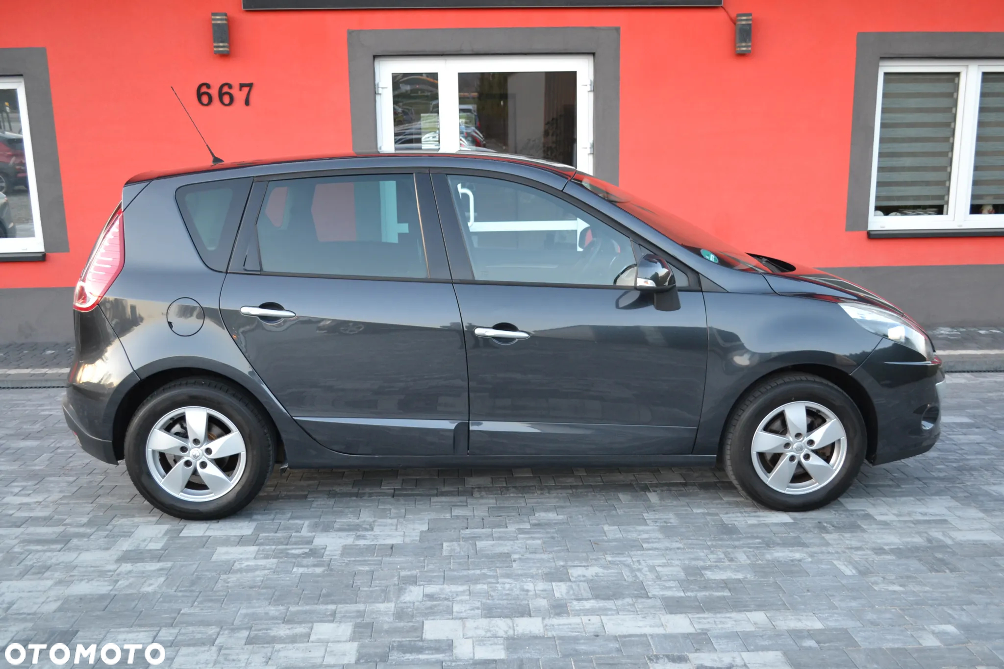 Renault Scenic 1.6 16V 110 Dynamique - 16