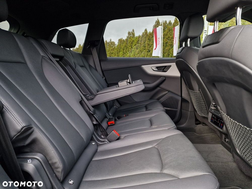 Audi Q7 - 16