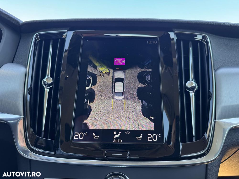 Volvo S90 T8 Twin Engine AWD Geartronic Momentum - 32