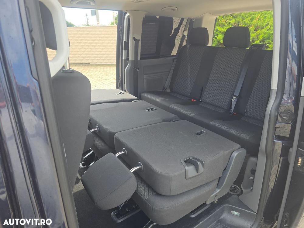 Volkswagen Caravelle 2.0 TDI 110 kW KR Highline DSG - 18