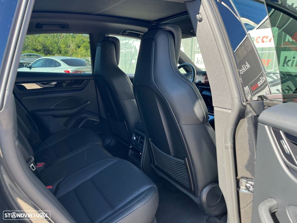 Porsche Macan Electric 4 - 49