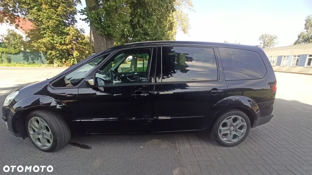 Ford Galaxy - 10