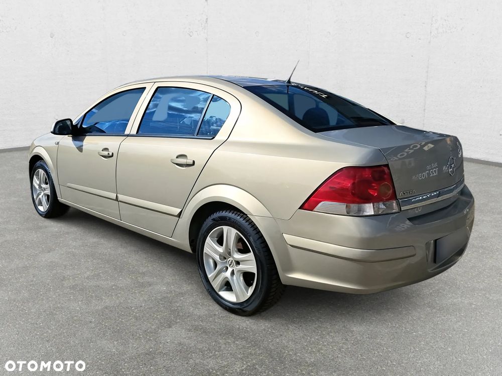 Opel Astra 1.6 Enjoy - 7