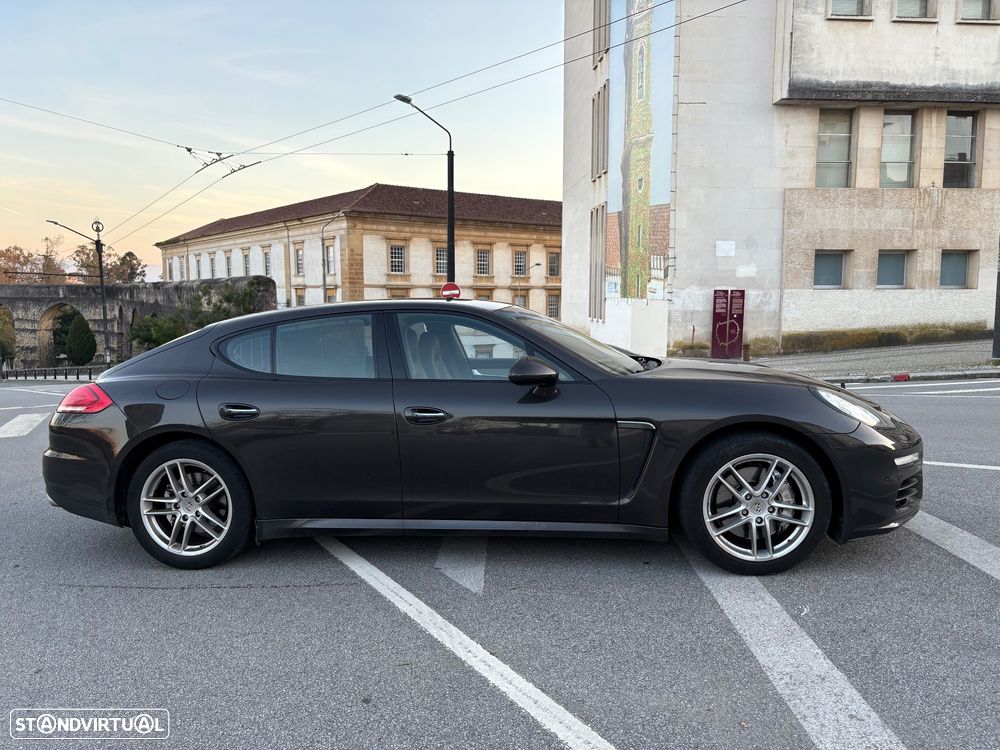 Porsche Panamera 3.0 V6 - 3