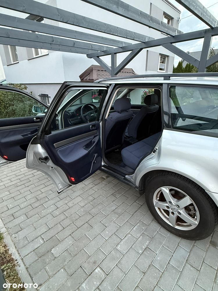 Audi A4 Avant - 9