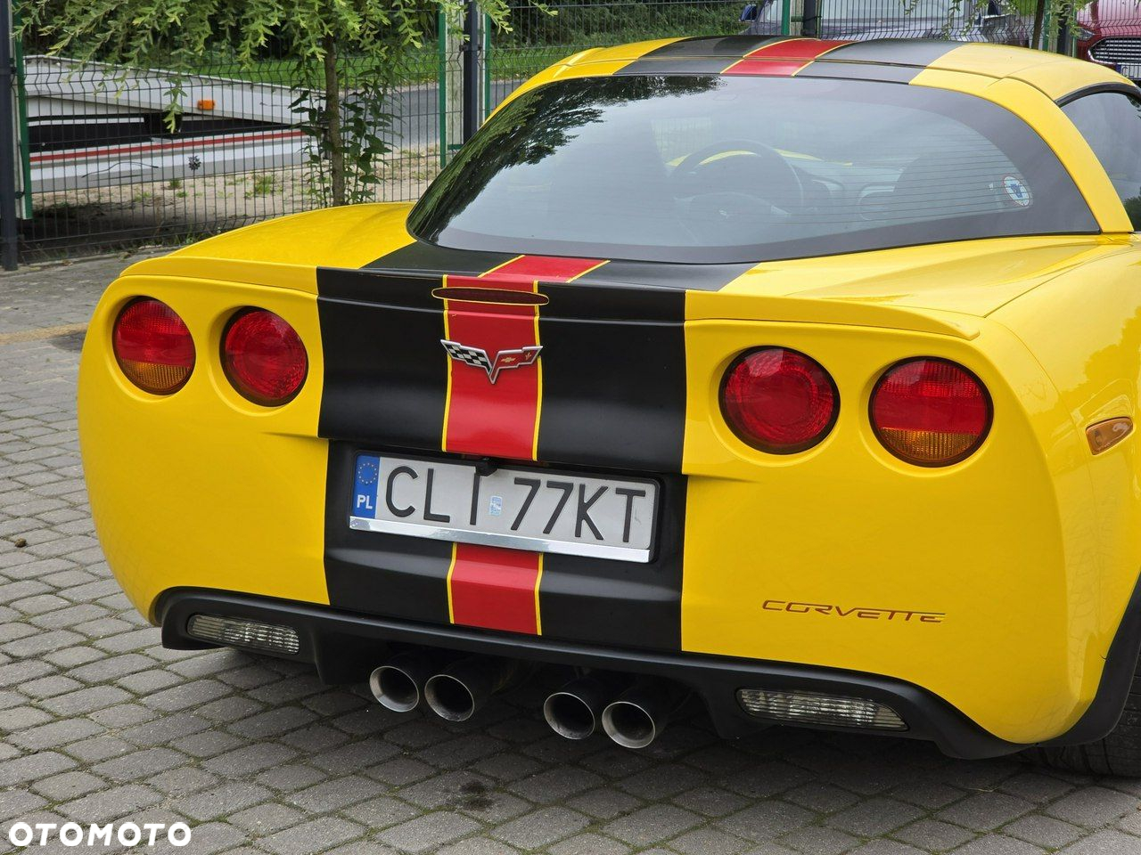 Chevrolet Corvette - 5