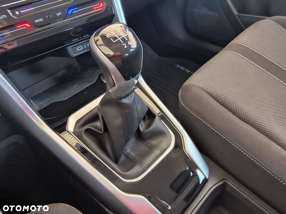Volkswagen T-Roc - 29