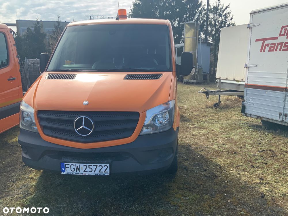Mercedes-Benz SPRINTER 319 - 1