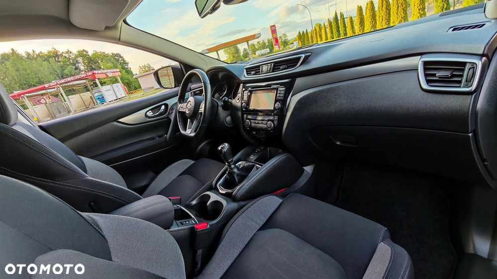Nissan Qashqai 1.6 DIG-T Tekna - 23