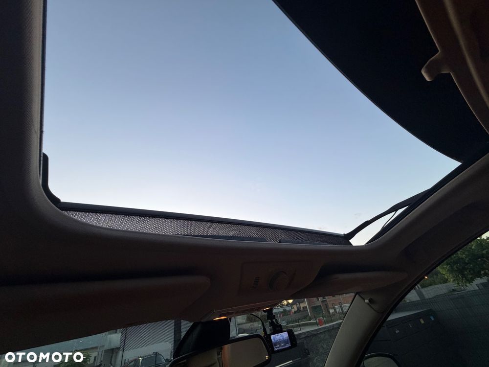 Renault Latitude - 3
