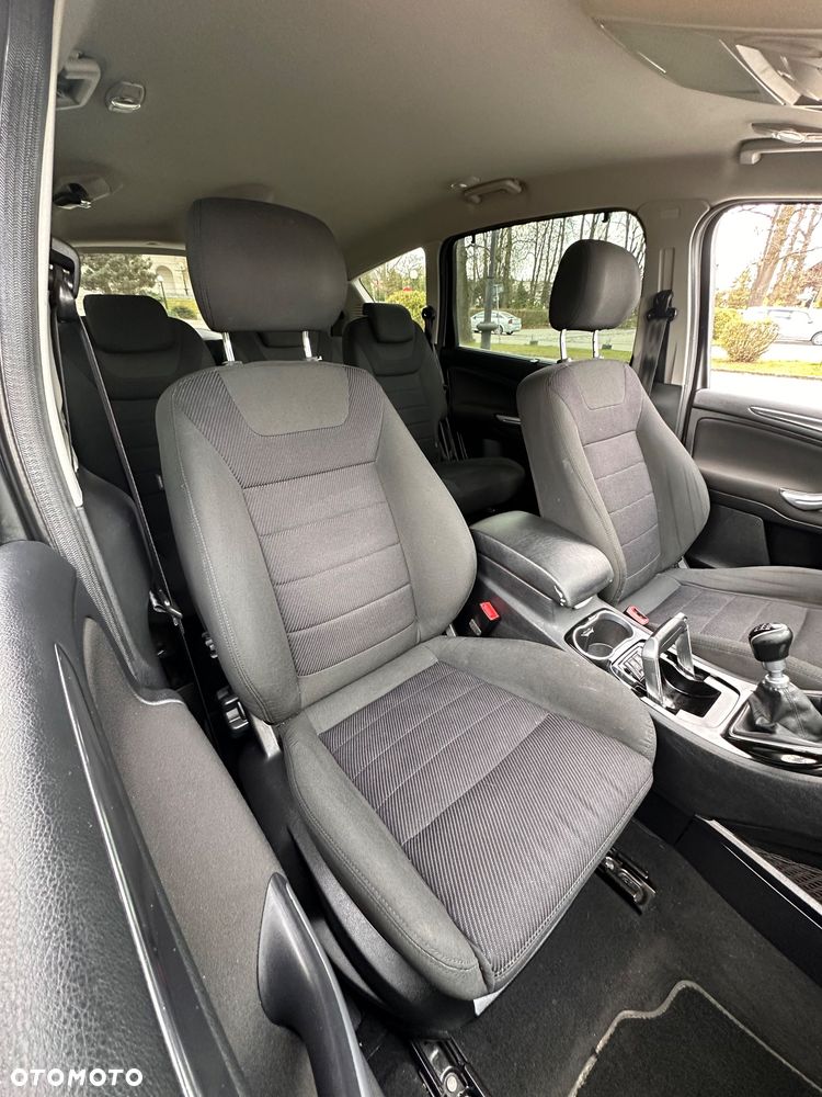 Ford S-Max 2.0 TDCi DPF Champions Edition - 25