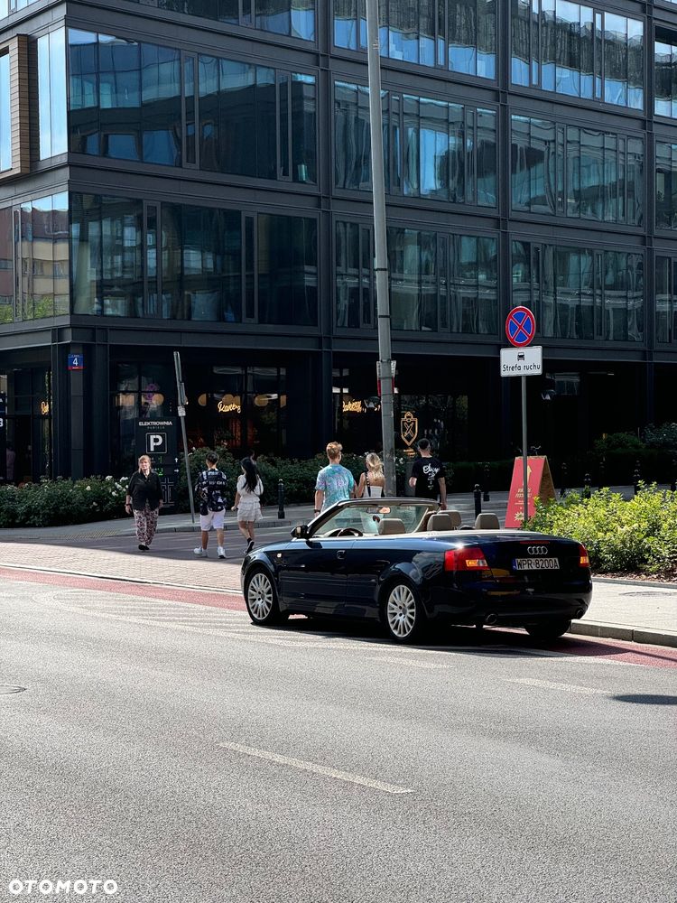 Audi A4 Cabrio 2.4 - 15