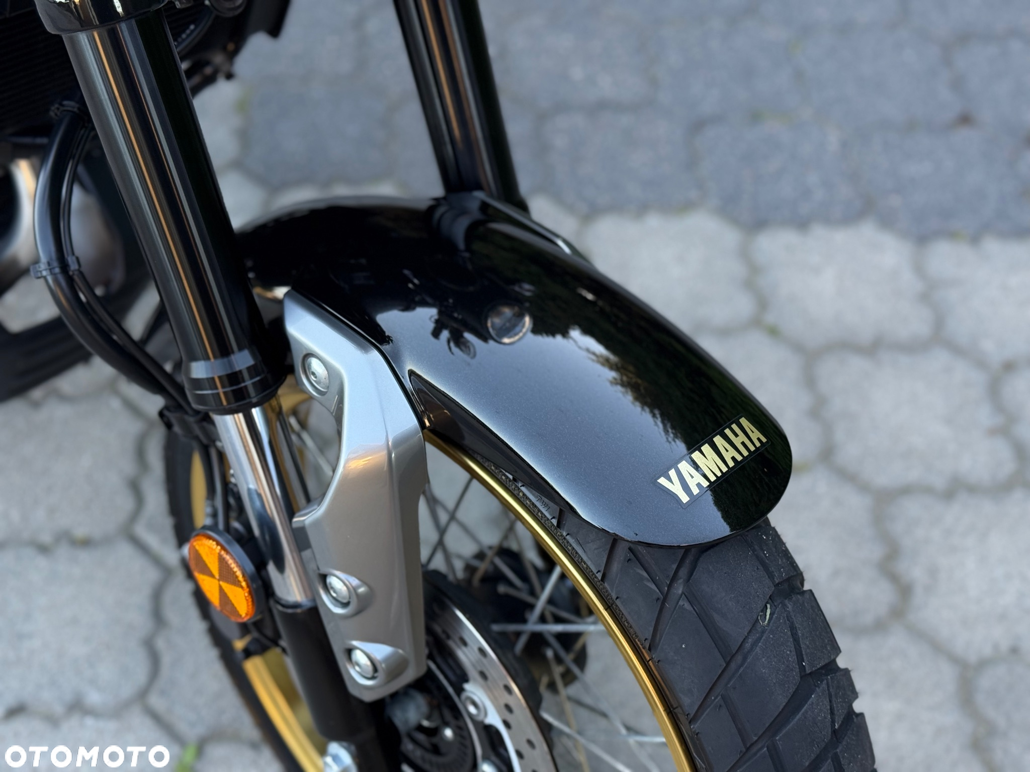 Yamaha XSR - 10