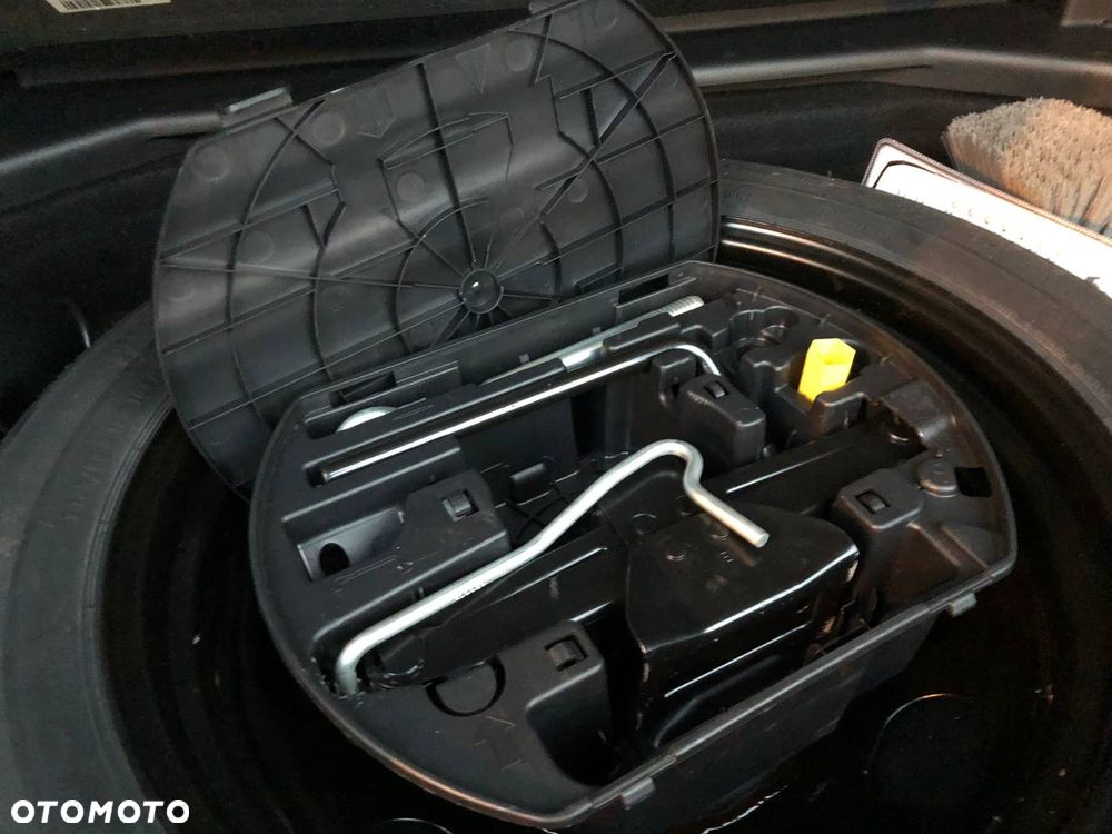 Peugeot 3008 1.5 BlueHDi GT S&S EAT8 - 32