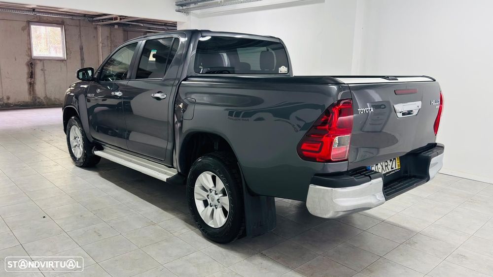 Toyota Hilux 2.4 D-4D 2WD CD Tracker - 5