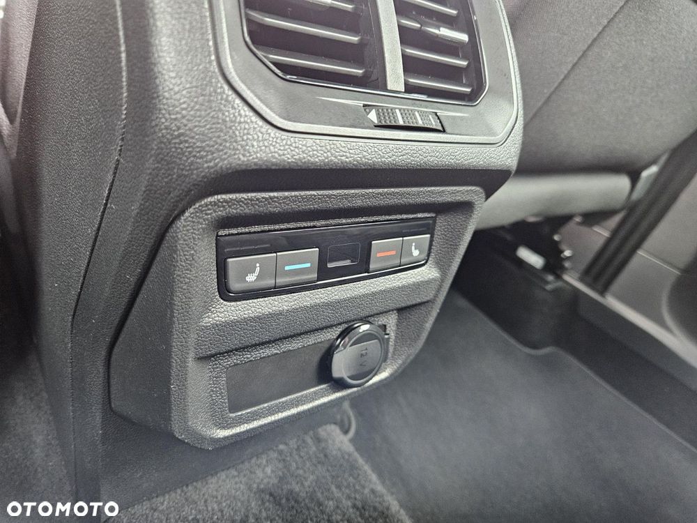 Volkswagen Tiguan - 13