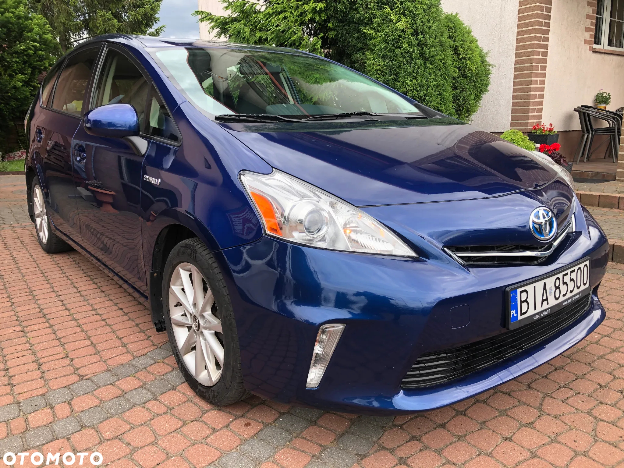 Toyota Prius+ (Hybrid) Comfort - 2