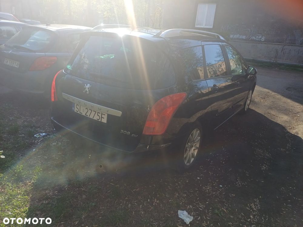 Peugeot 308 1.6 Premium - 4