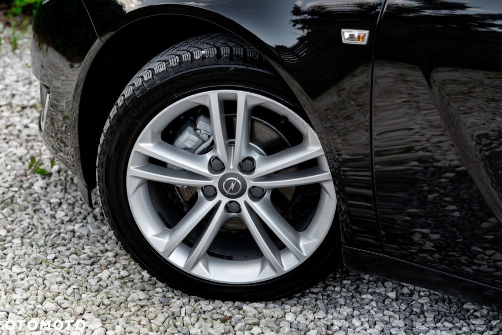 Opel Insignia 1.4 T Cosmo S&S - 12