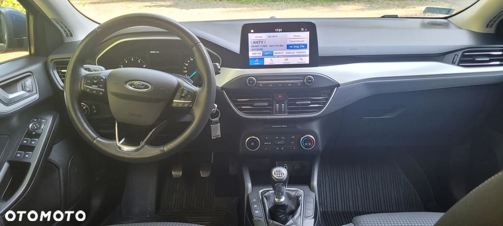 Ford Focus 1.0 EcoBoost Trend Edition - 9