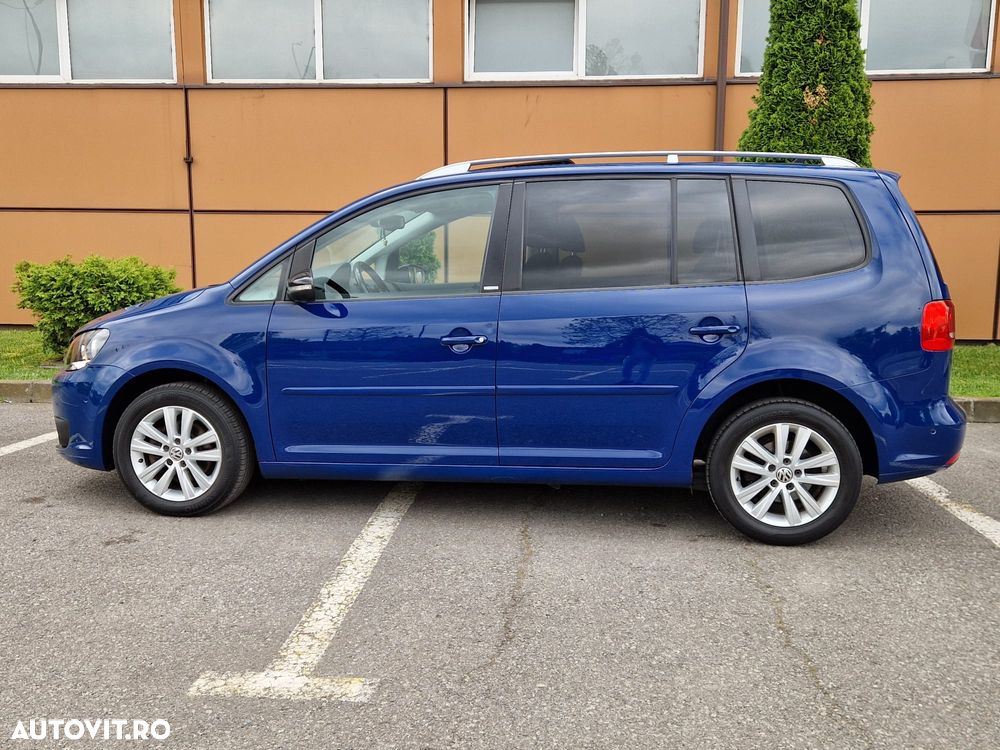 Volkswagen Touran 1.6 TDI DPF BlueMotion Technology STYLE - 4