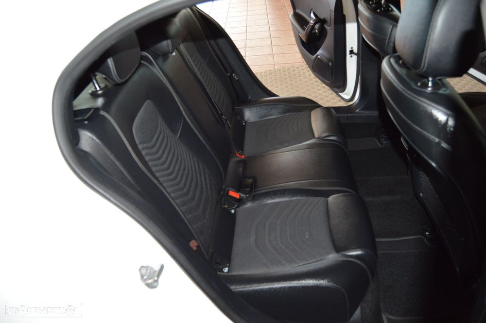 Mercedes-Benz A 180 d Progressive - 25