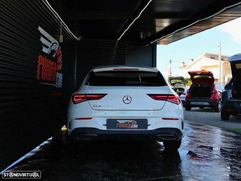 Mercedes-Benz CLA 250 - 4