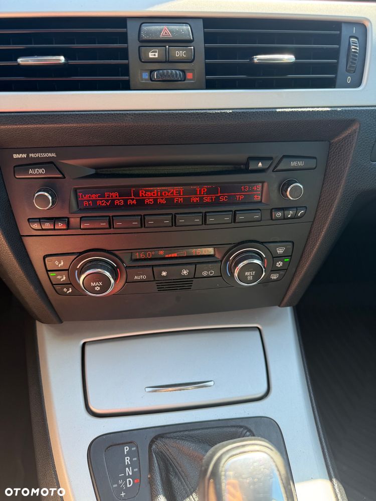 BMW Seria 3 330d - 12