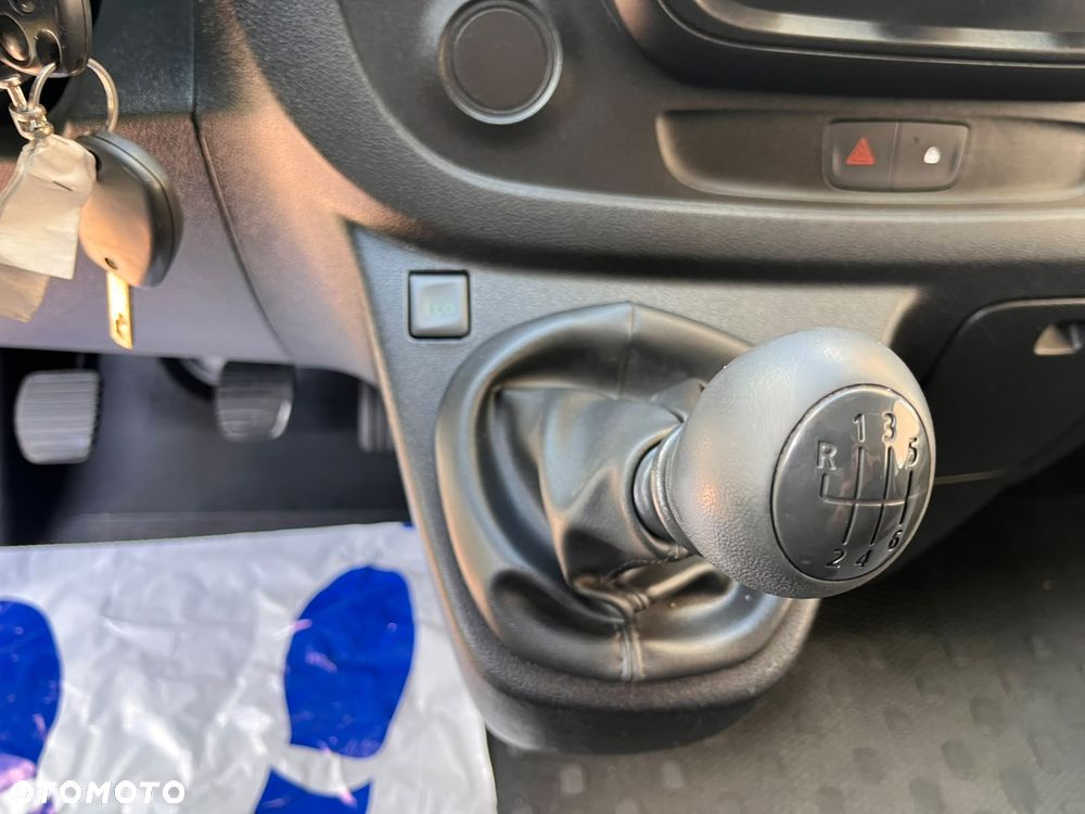 Renault Trafic - 21