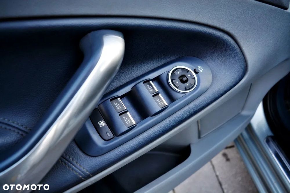 Ford Mondeo 2.0 TDCi Titanium - 21