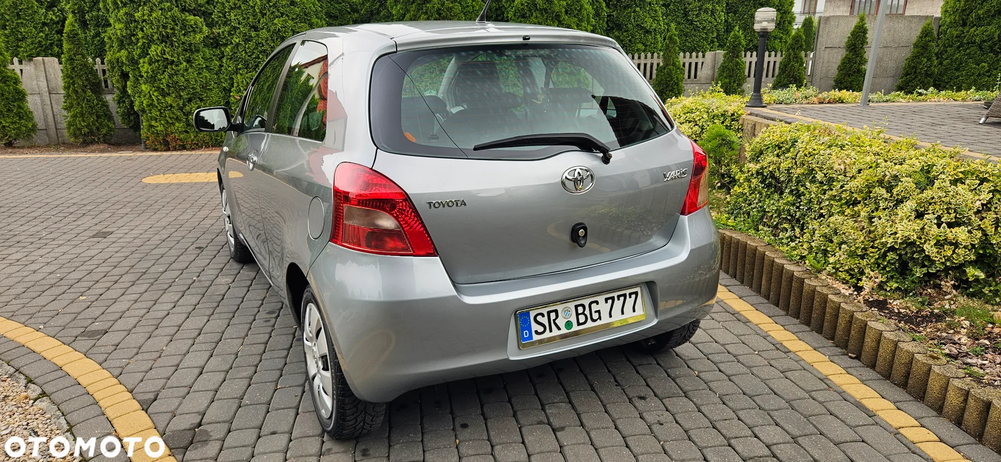 Toyota Yaris 1.3 Sol - 3