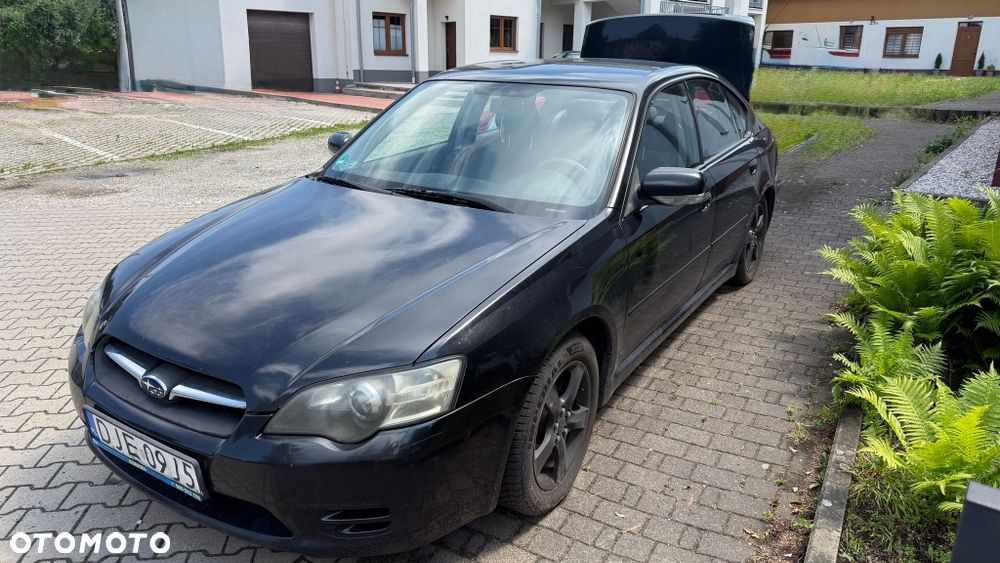 Subaru Legacy - 1
