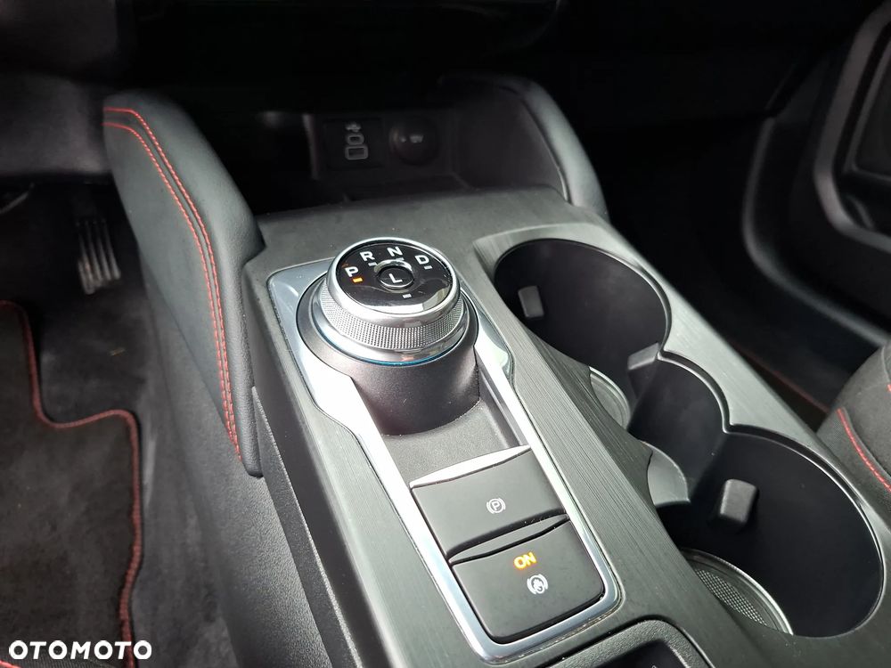 Ford Kuga 1.5 EcoBoost FWD ST-Line - 33
