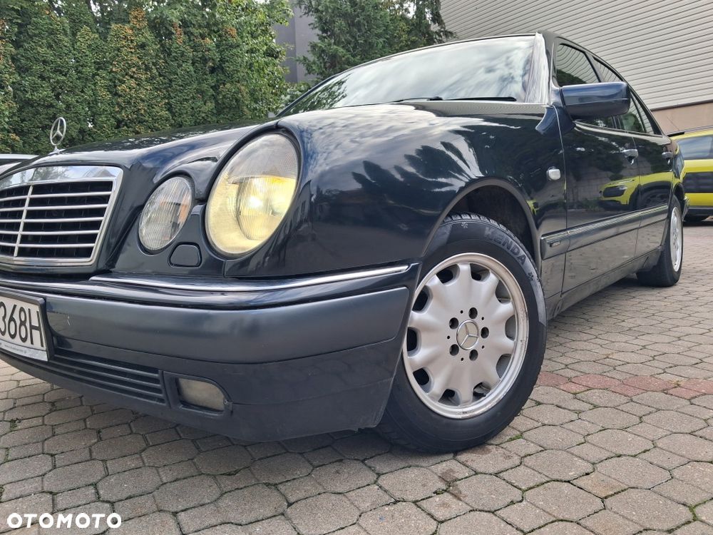 Mercedes-Benz Klasa E - 1